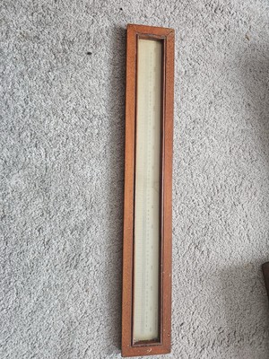 Vintage Messgerät, höchstwahrscheinlich ein Nivellierstab