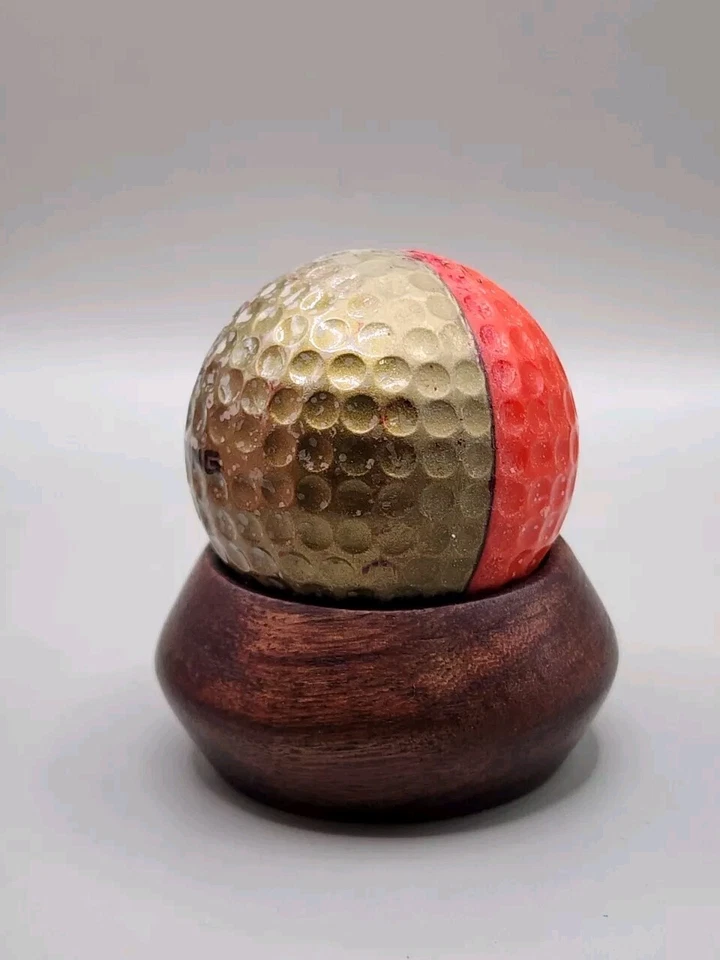 Pelota de Golf Ping Roja y Dorada Dos Tonos Ojo Pelota Coleccionista Foto 4 de 4