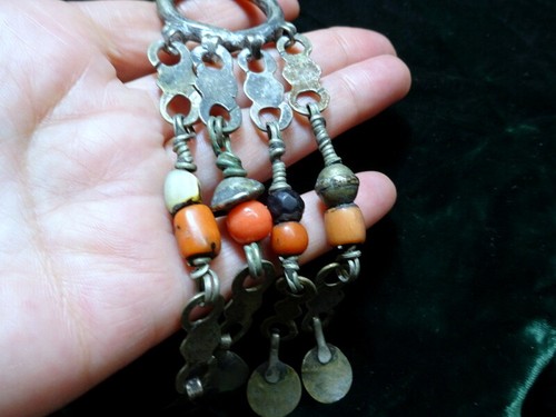 Temporals Earrings Morocco Silver Brass Coral Antique Ethnic Pair - Picture 10 of 12