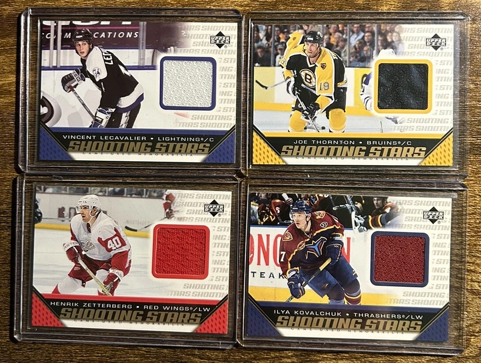 2005-06 Upper Deck Shooting Stars Jerseys Lot (25) Foto 3 de 4