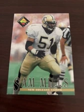 1994 Classic Pro Line Live - #220 Sam Mills New Orleans Saints Montclair State