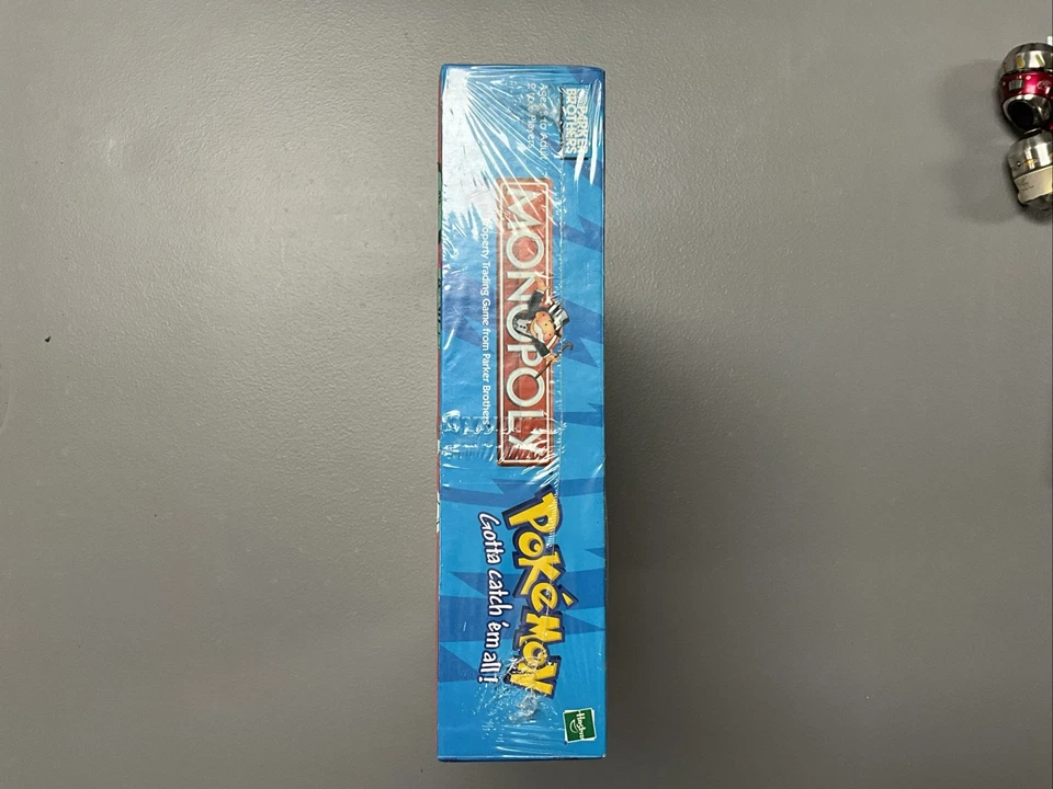 VINTAGE 1999 POKÉMON MONOPOLY COLLECTORS EDITION BOARD GAME SEALED - Image 3 of 4