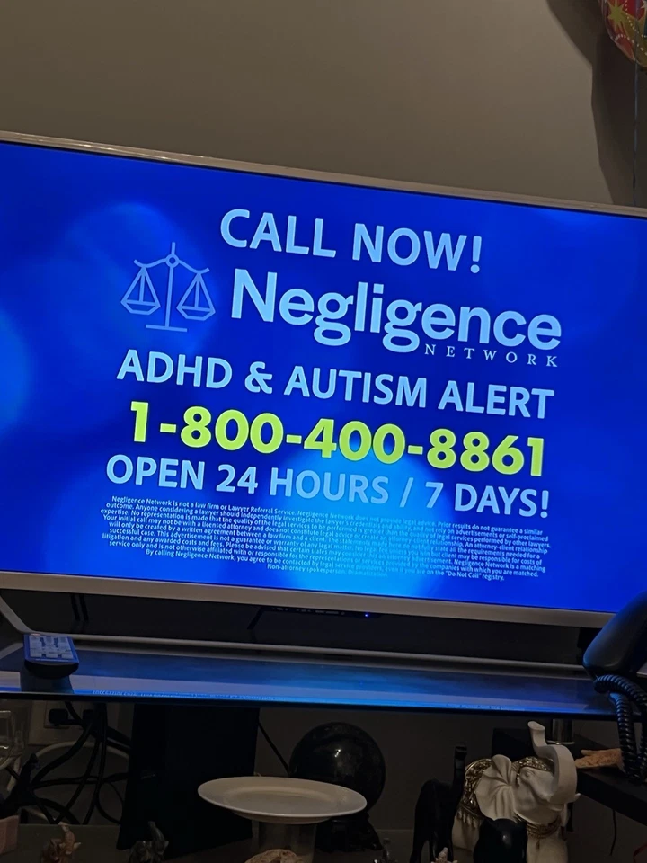 Samsung UN65TU7000FXZA 65" 4K LCD Smart TV - Titan Gray - Image 3 of 4