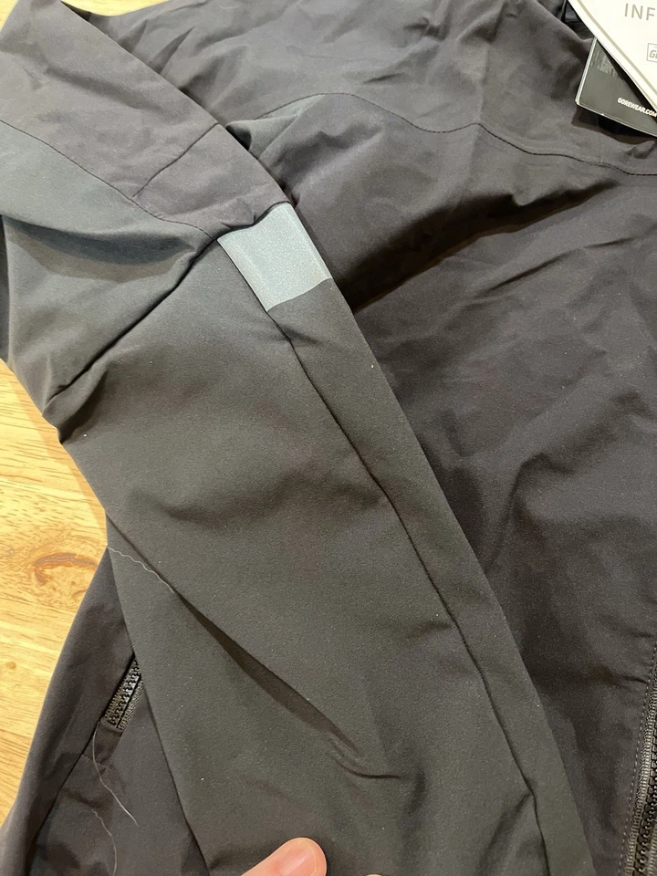 Chaqueta con Capucha GOREWEAR Lupra GTX HD GoreTex Mujer Pequeña Negra - Nueva con Etiquetas Foto 2 de 4