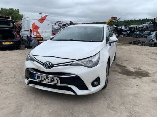 Toyota Avensis 2016 MK3 1.6 Diesel WHITE NS WIPER ARM **BREAKING SPARES** - Picture 1 of 4