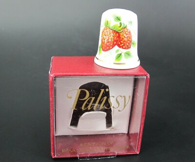 Palissy THIMBLE Strawberries with Gold Trim England In Box