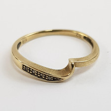 9ct 375 Yellow Gold Wave Ring Band with Diamonds Signed CG Size O 1/2 1.3g