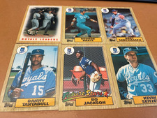 1987 Topps KC Royals Complete Team TIFFANY Set w/Traded (32 cards) Bo Jackson RC