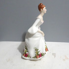 Royal Doulton Figurine "Country Rose" HN 3221 — photo 6