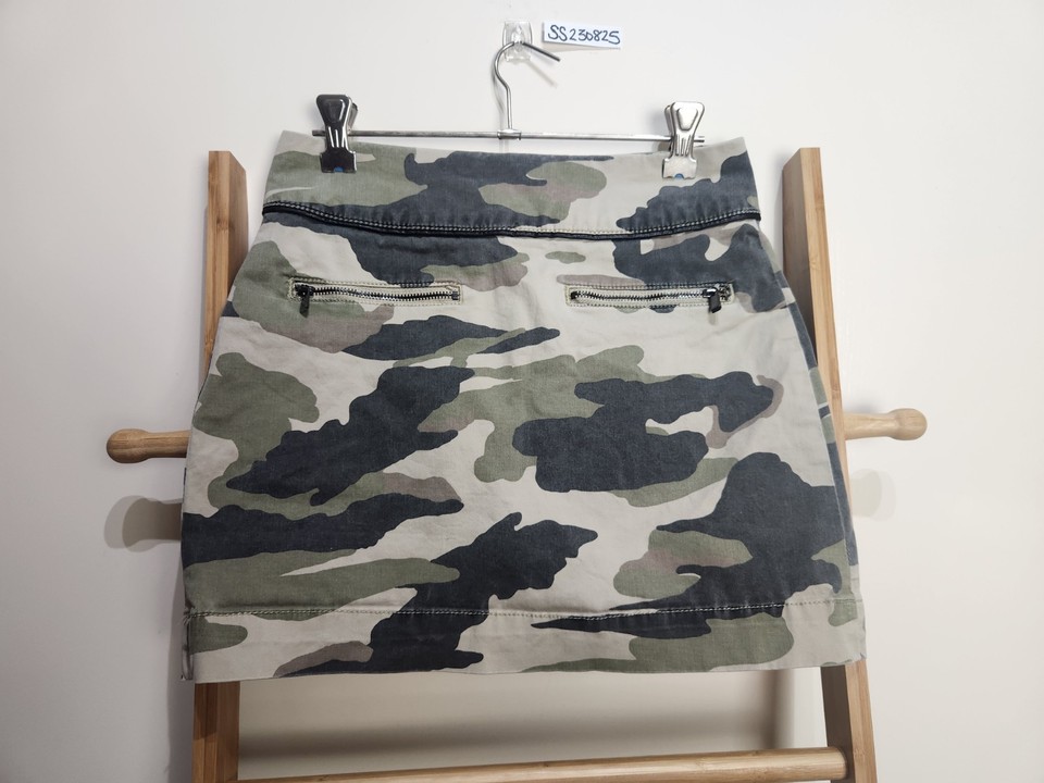 Cotton On  Camouflage Khaki Mini Skirt Zippered Pockets XS