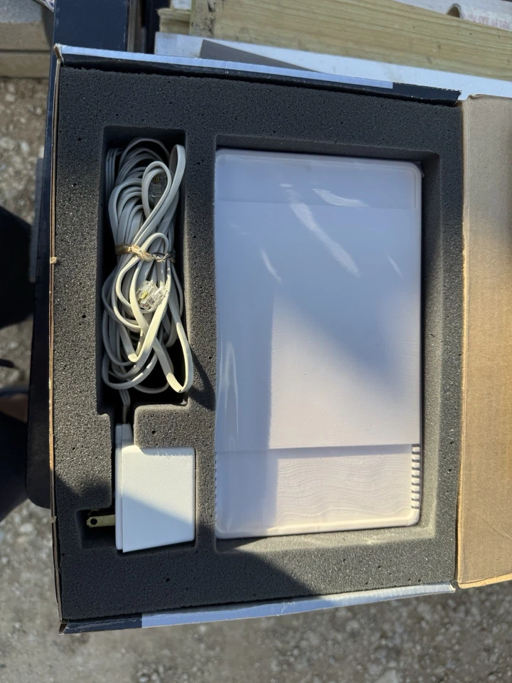 VINTAGE APPLE COMPUTER MODEM 300 MODEL A9M0300 - Image 4 of 4