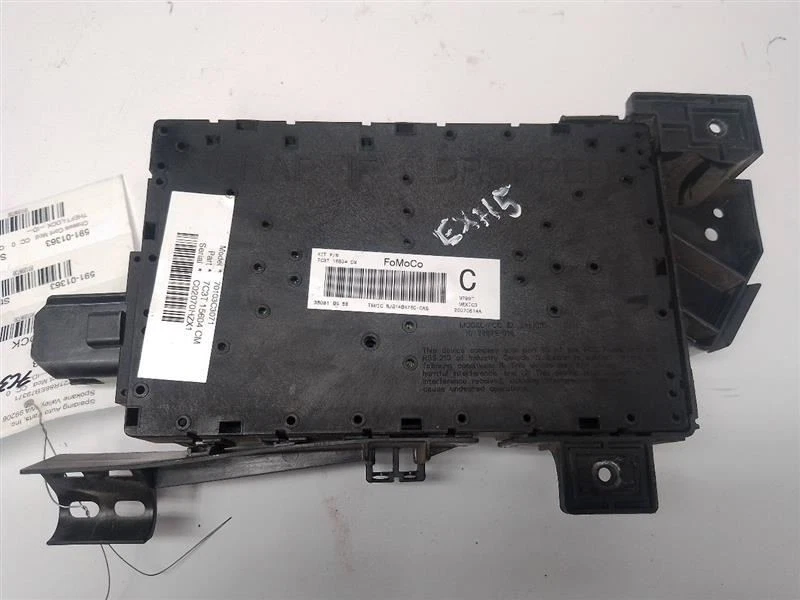 Caja de conexiones módulo antirrobo 7C3T-15604-CM de 2008 Ford F250SD 11208730 Foto 4 de 4