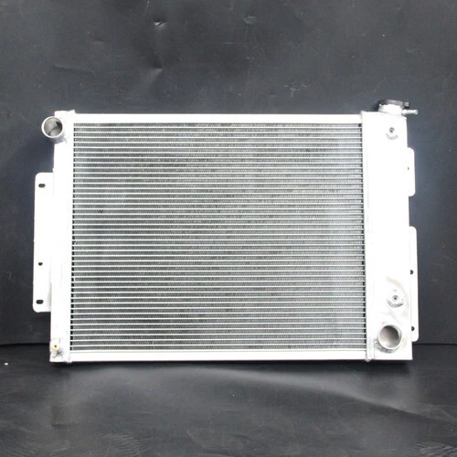 3Row Aluminum Radiator For Chevrolet Camaro Pontiac Firebird 67-69 62mm AT 337B — 第 3/4 张图片
