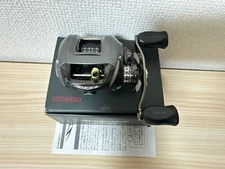 Daiwa Baitcasting Reel STEEZ 100HL DEEP SPOOL Gear Ratio 6.3 Left Handed IN BOX