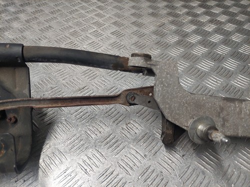 Mecanismo motor limpiaparabrisas delantero Hyundai Trajet GSI 2003 y acoplamiento - Imagen 10 de 13