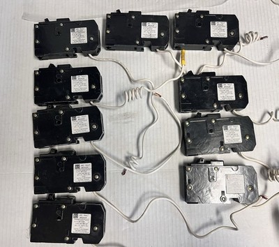 EATON BR120AF 20 AMP 1 POLE 120 VOLT ARC FAULT CIRCUIT BREAKER-Set of 10