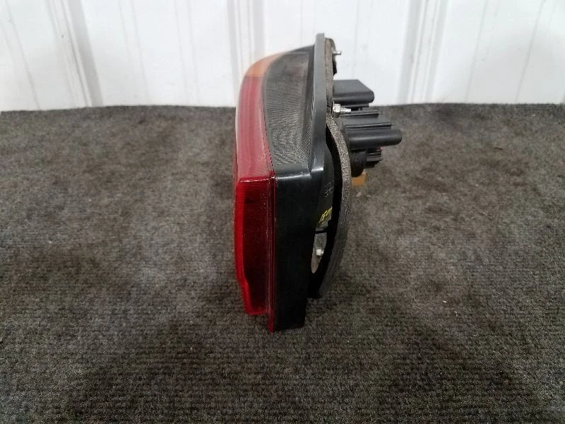 1990-95 Nissan Axxess Drivers Left Tail Light *GRADE B* - Image 2 of 4