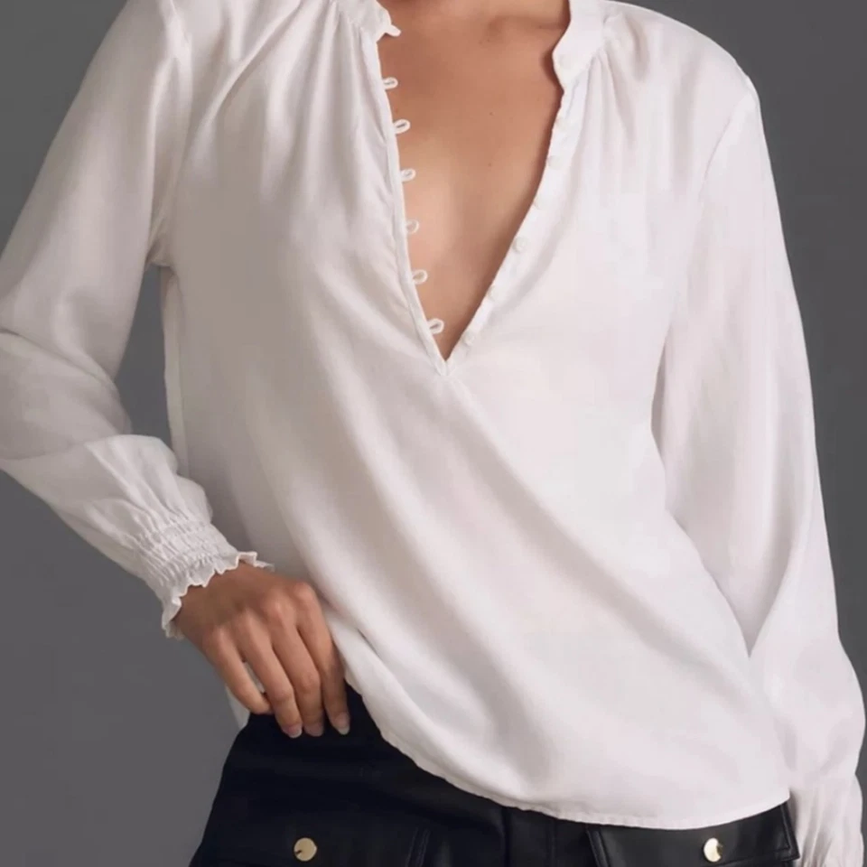 Top campesino blanco de tela y piedra Anthro para mujer talla grande satinado manga larga boho  Foto 2 de 4