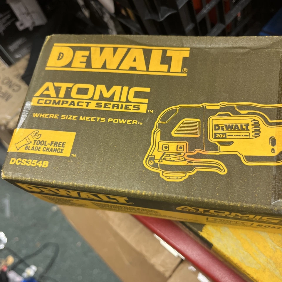 Dewalt DCS354B Oscillating Multi-Tool - Image 4 of 4