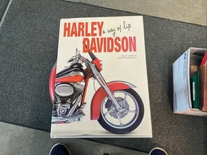 Harley Davidson a way of life 2010 hardback 9788854013575
