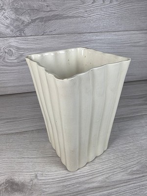 Hull USA #02 Cream Tall Ribbed Pottery Vase Planter MCM Art Deco Style 265.4