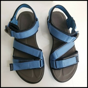 clarks sandals size 12