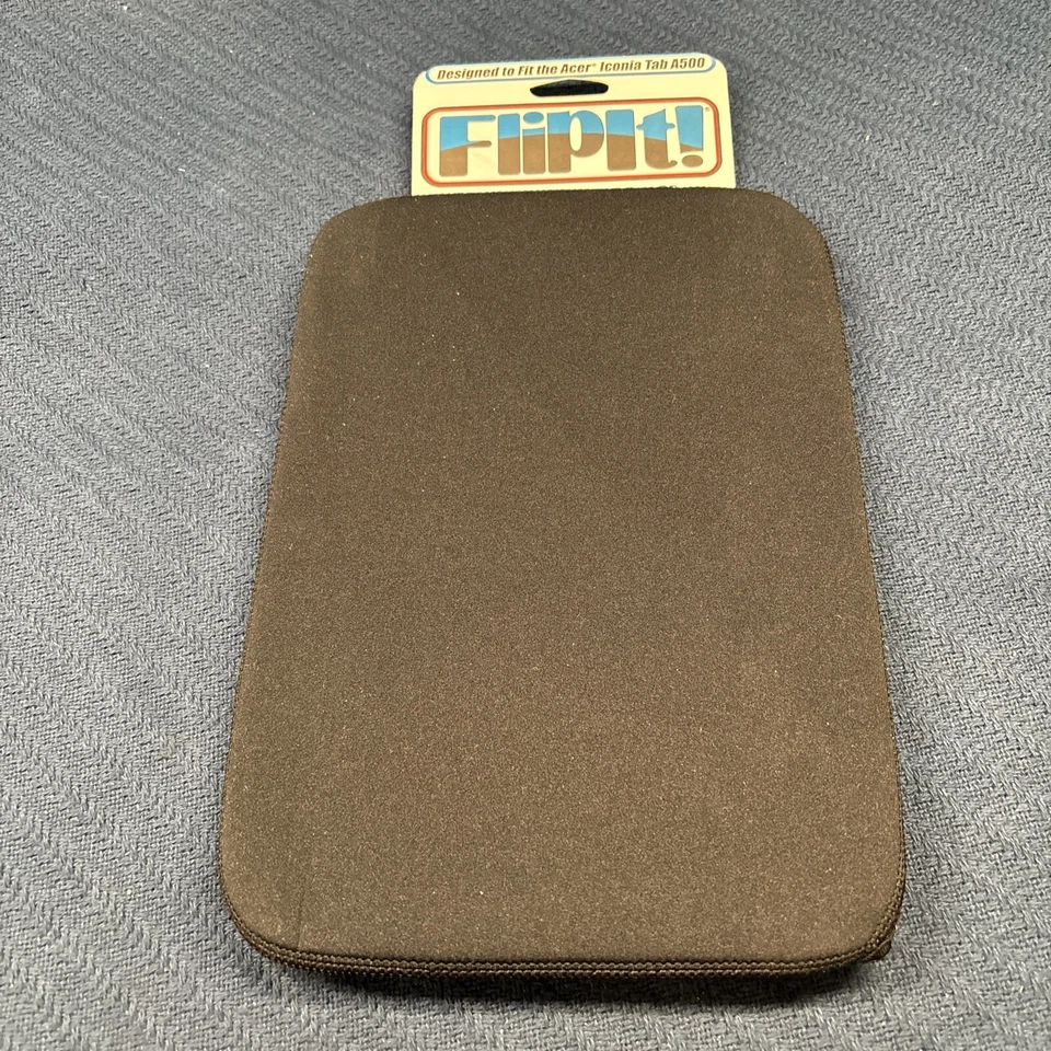 iessentials Universal Gray Reversible Tablet Sleeve  - Image 4 of 4