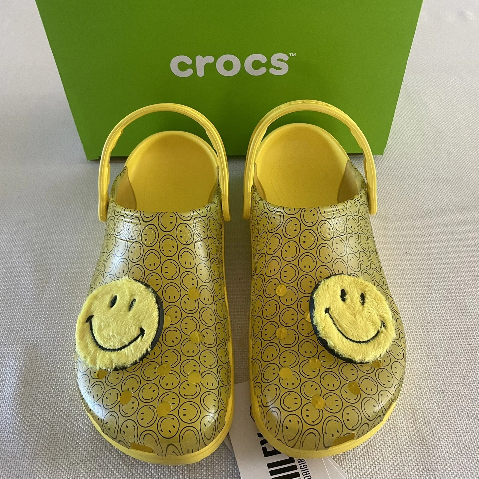 Crocs Classic Smiley Clog patch jaune flou hommes 10 femmes 12