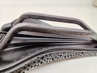 Selle Fizik Antares Versus Evo Adaptive - Rails Carbone - Noir - Occasion NEUF état
