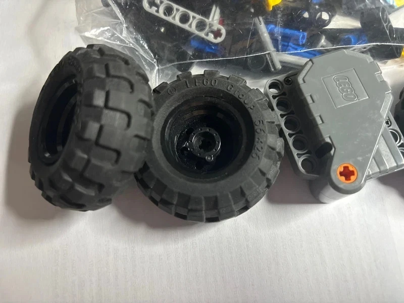 LEGO Technic 42034 Quad Bike, photo 3 sur 3
