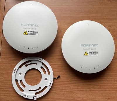 2 Stück Fortinet FortiAP-221E (EU Version) Wifi Access Point