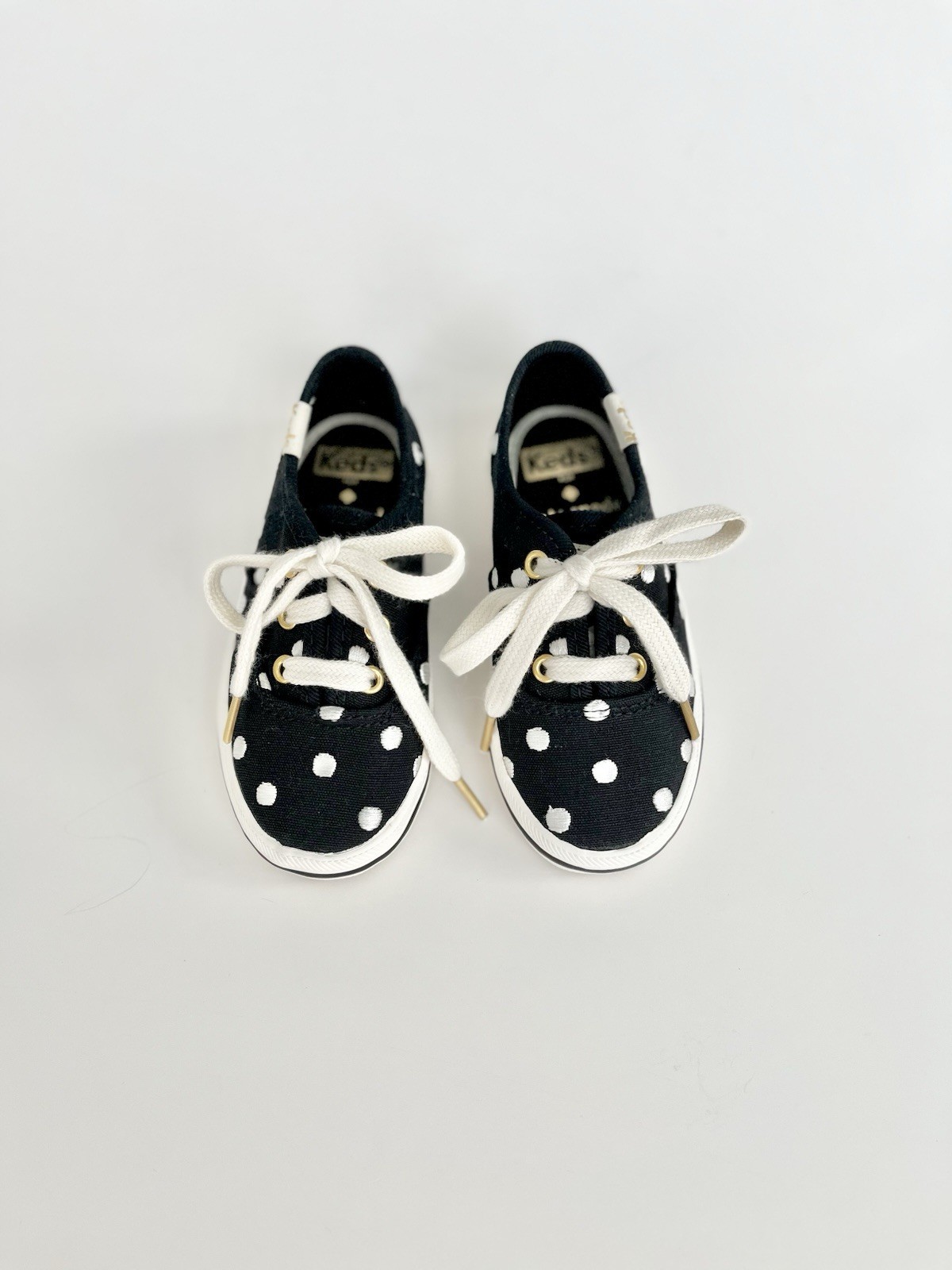 Black White Polka Dots 5.5