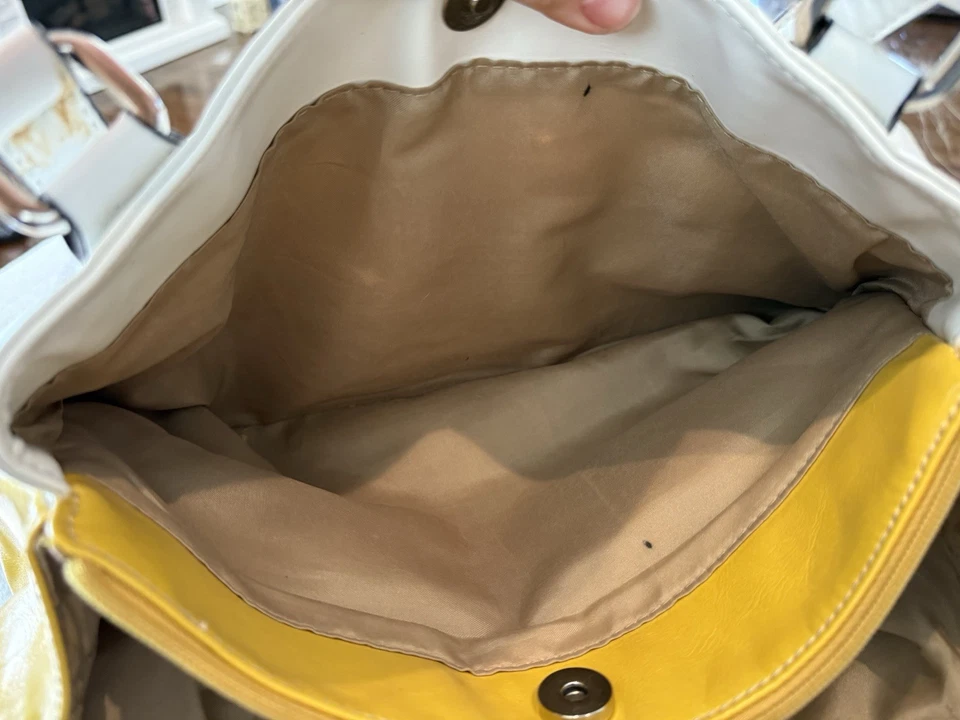Bolsa de ombro feminina Croft And Borrow couro amarelo e branco - Imagem 3 de 4