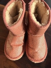 UGG Classic II Iridescent Pink Kids Girls Size 8 Shearling Style