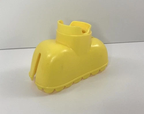 Vintage Fisher Price Yellow Horse Saddle Little People Castle Royal 993