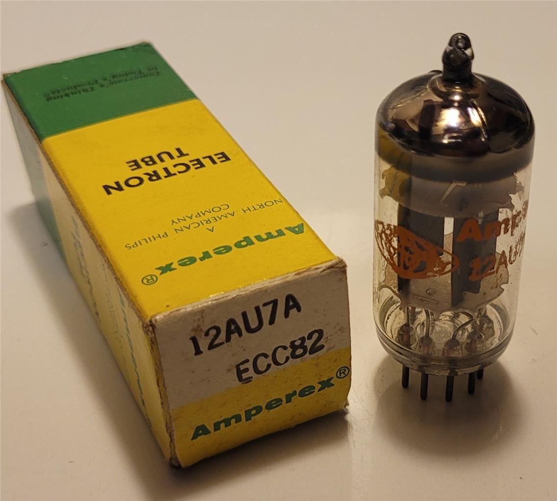 1 vintage NOS Mullard (labelled Amperex) 12au7 ecc82 tube -tested-
