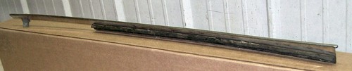 1965-1966-1967 CORVETTE CONV. OUTER HORIZONTAL STAINLESS DOOR MOLDING  - Bild 1 von 4