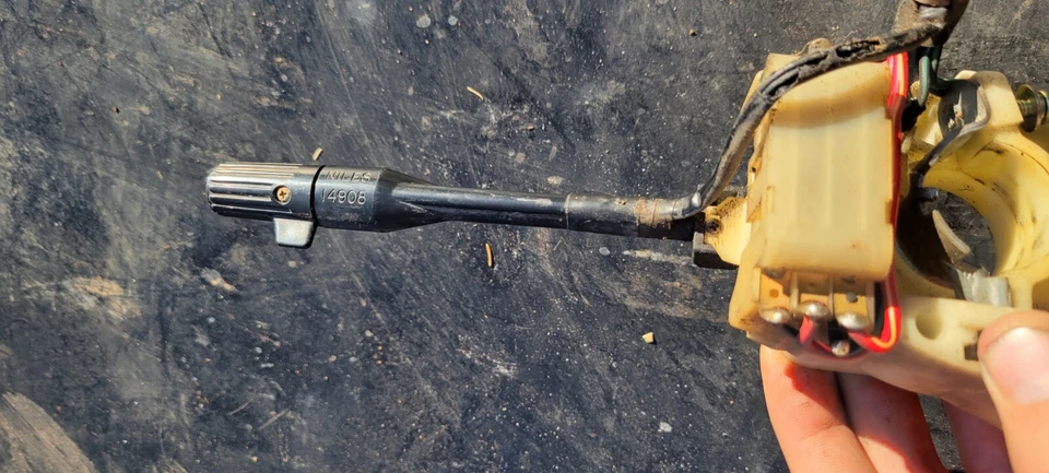 INTERRUPTOR INTERMITENTE DATSUN 1977-81 280ZX 510 810  Foto 4 de 4