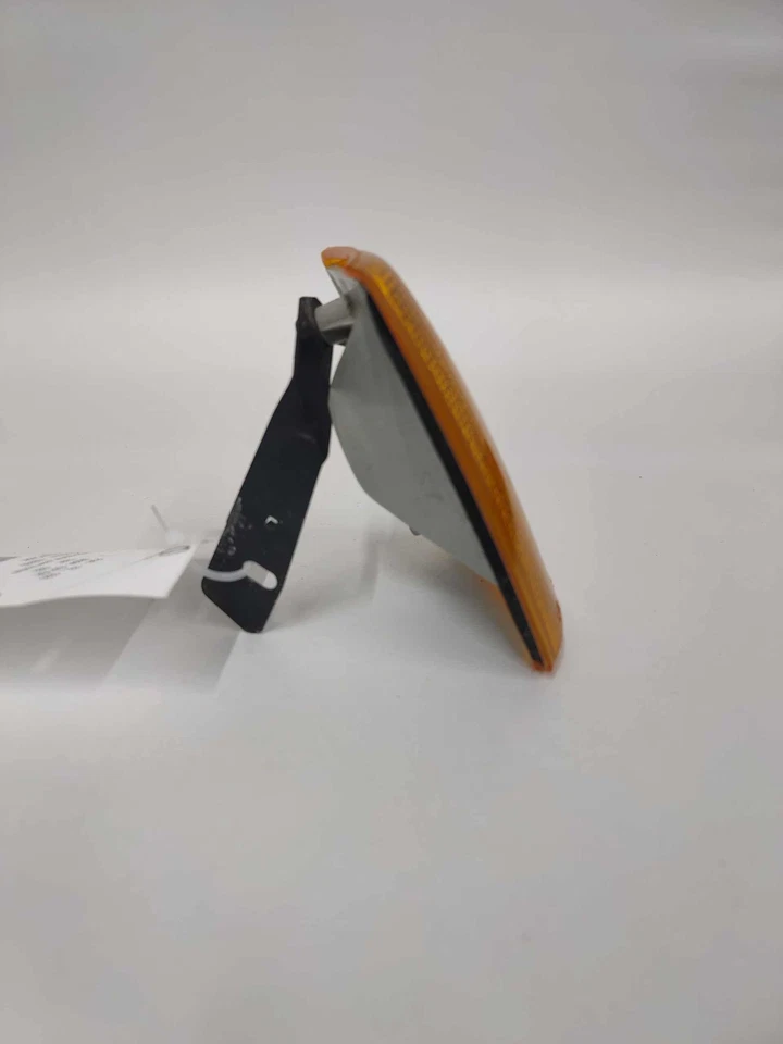Marcador lateral izquierdo Ford Explorer 1991-94 (montado en faro exterior) Foto 4 de 4