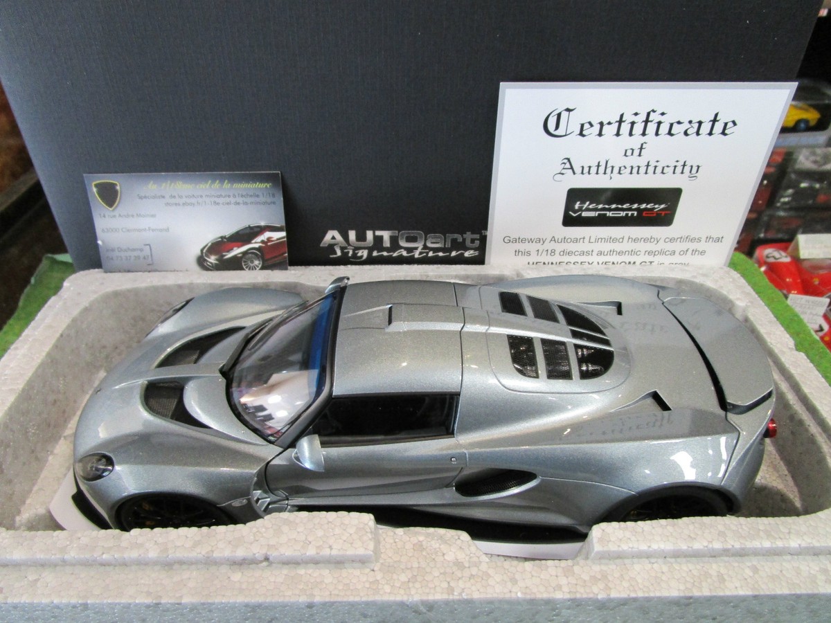 HENNESSEY VENOM GT 2010 gris 1/18 AUTOART 75402 voiture miniature