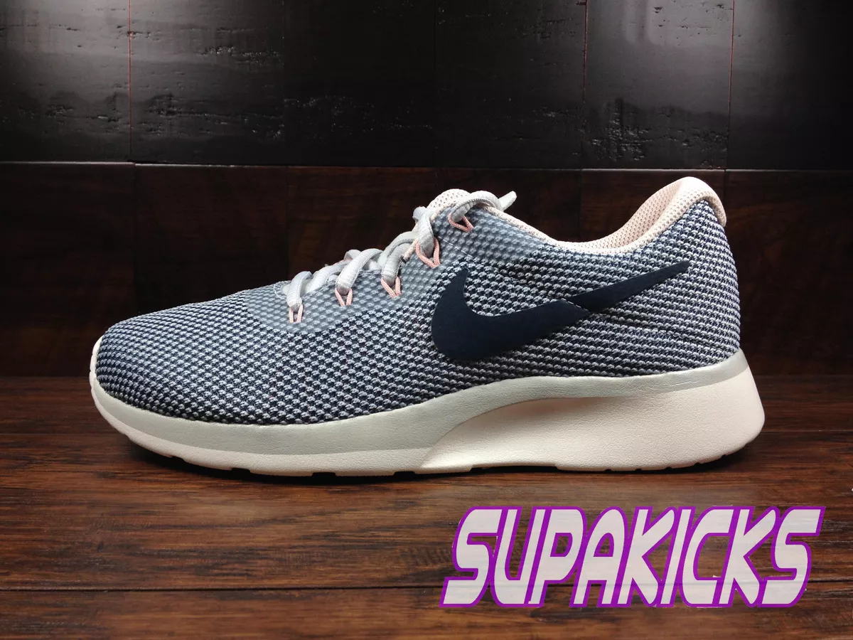 Nike tanjun hotsell navy