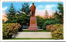 Hannibal News Mark Twain Monument Riverview Park Hannibal MO Postcard B48