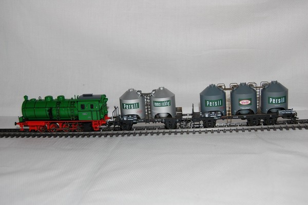 MARKLIN 26504. Locomotora y dos vagones. Época III. SIN CAJA