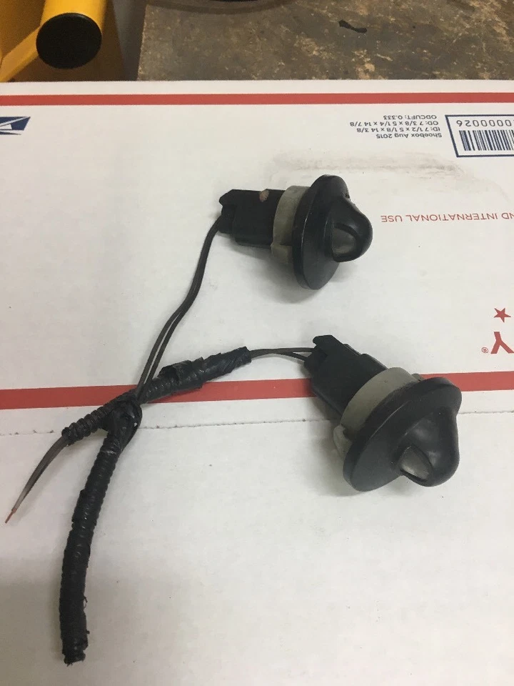 ✅1992-2009 FORD F150 F250 LICENSE PLATE LIGHTS 92-09 FORD F150 BUMPER LIGHTS - Image 3 of 4