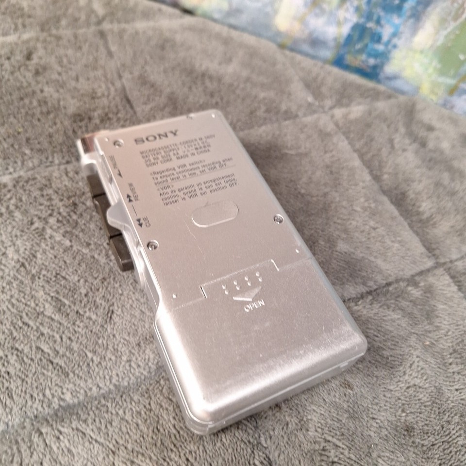 Sony MicrocassetteCorder M560V VOR Handheld Voice Recorder Parts Only