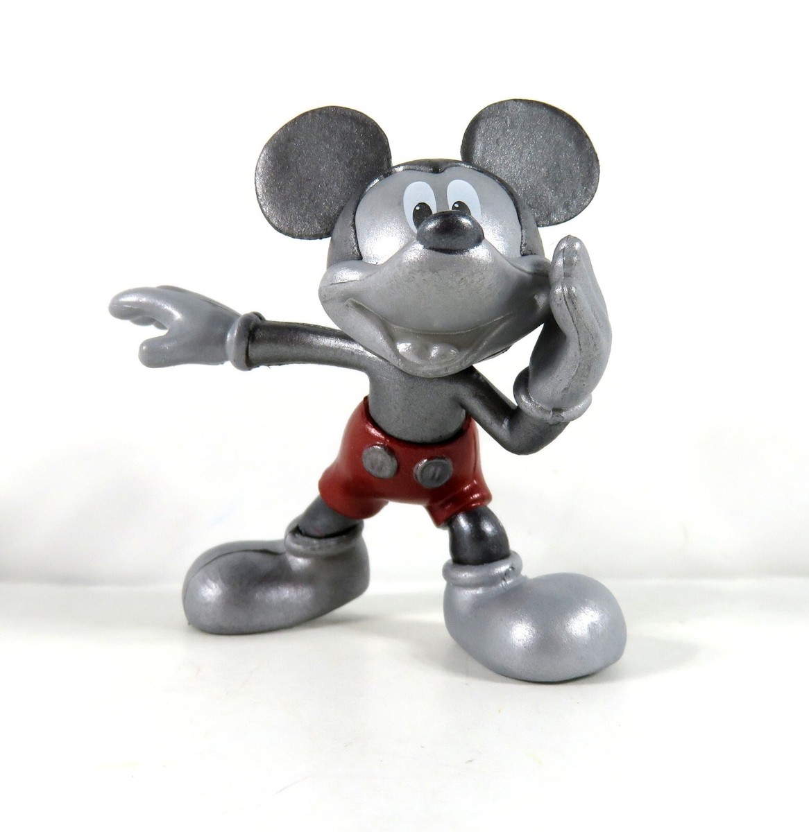 Disney 100 Mystery Silver Series Mickey Mouse Yelling Figure Disney 100 Mystery Silver Series Mickey Mouse Yelling Figure