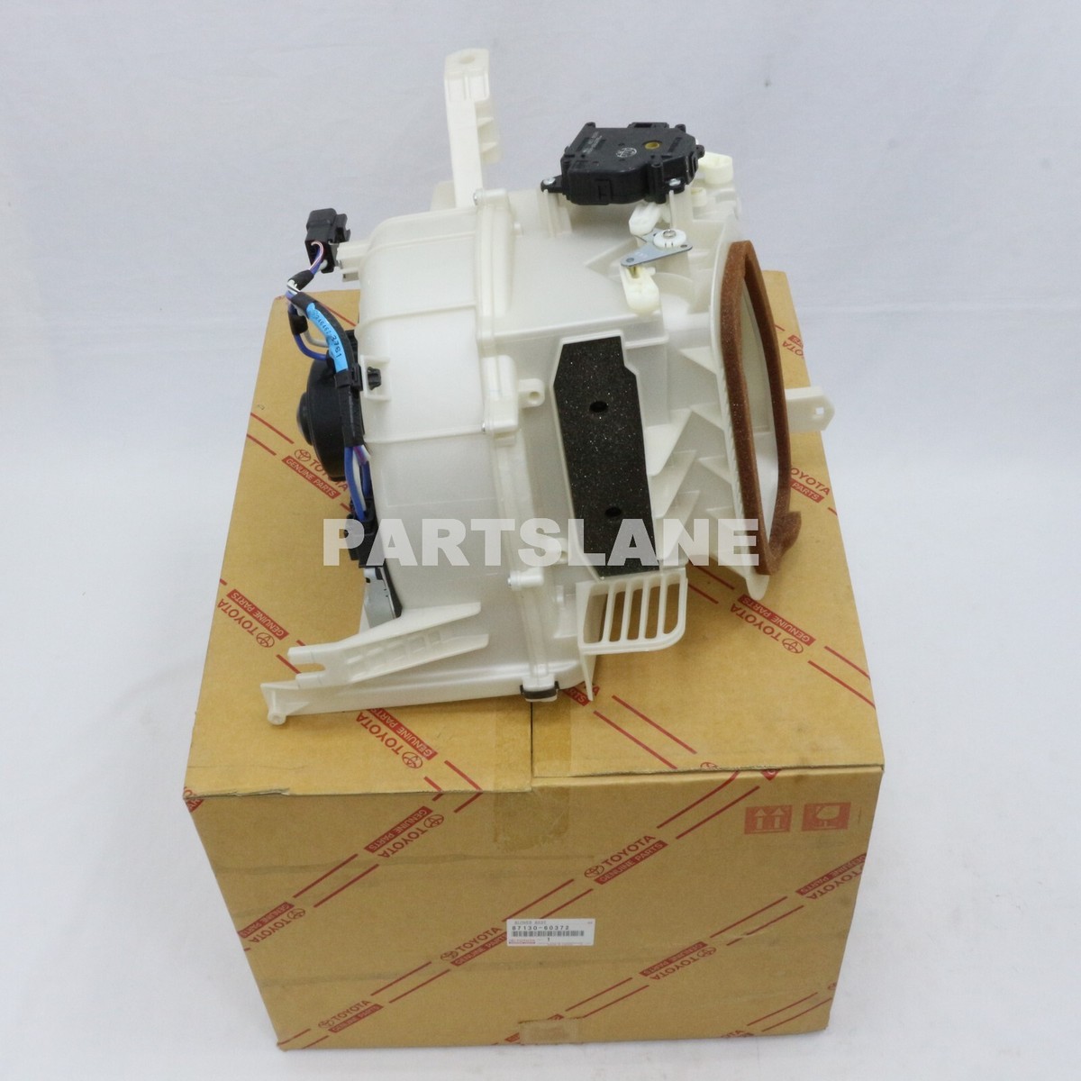 らーめん Toyota Land Cruiser 1998-2002 UZJ100 OEM Genuine Front