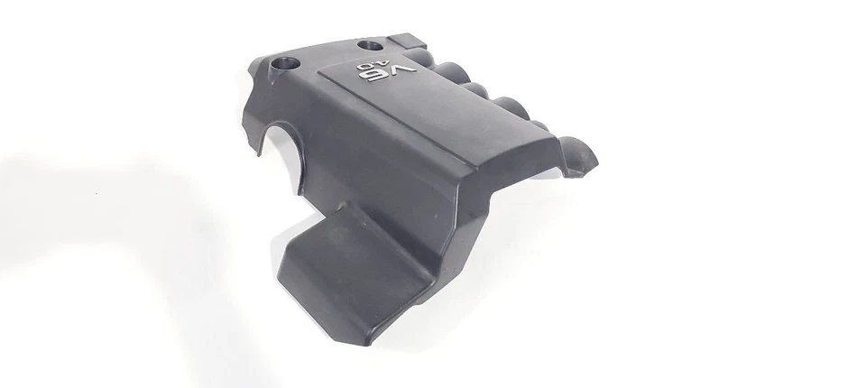 2005 2011 Nissan Xterra OEM Air Cleaner With Tubes And Engine Cover V6 4.0L - Image 2 of 4