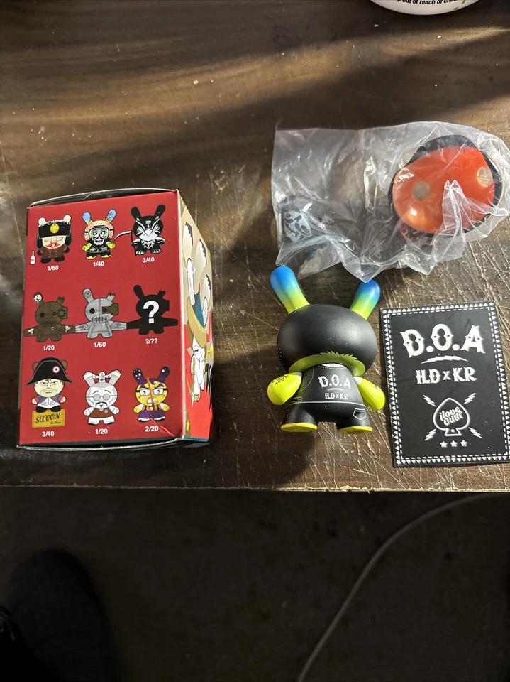 Kidrobot Art Of War Dunny Series 3 Inch Figure I Love Dust 1/40 DOA W/cardREAD - Image 2 of 2