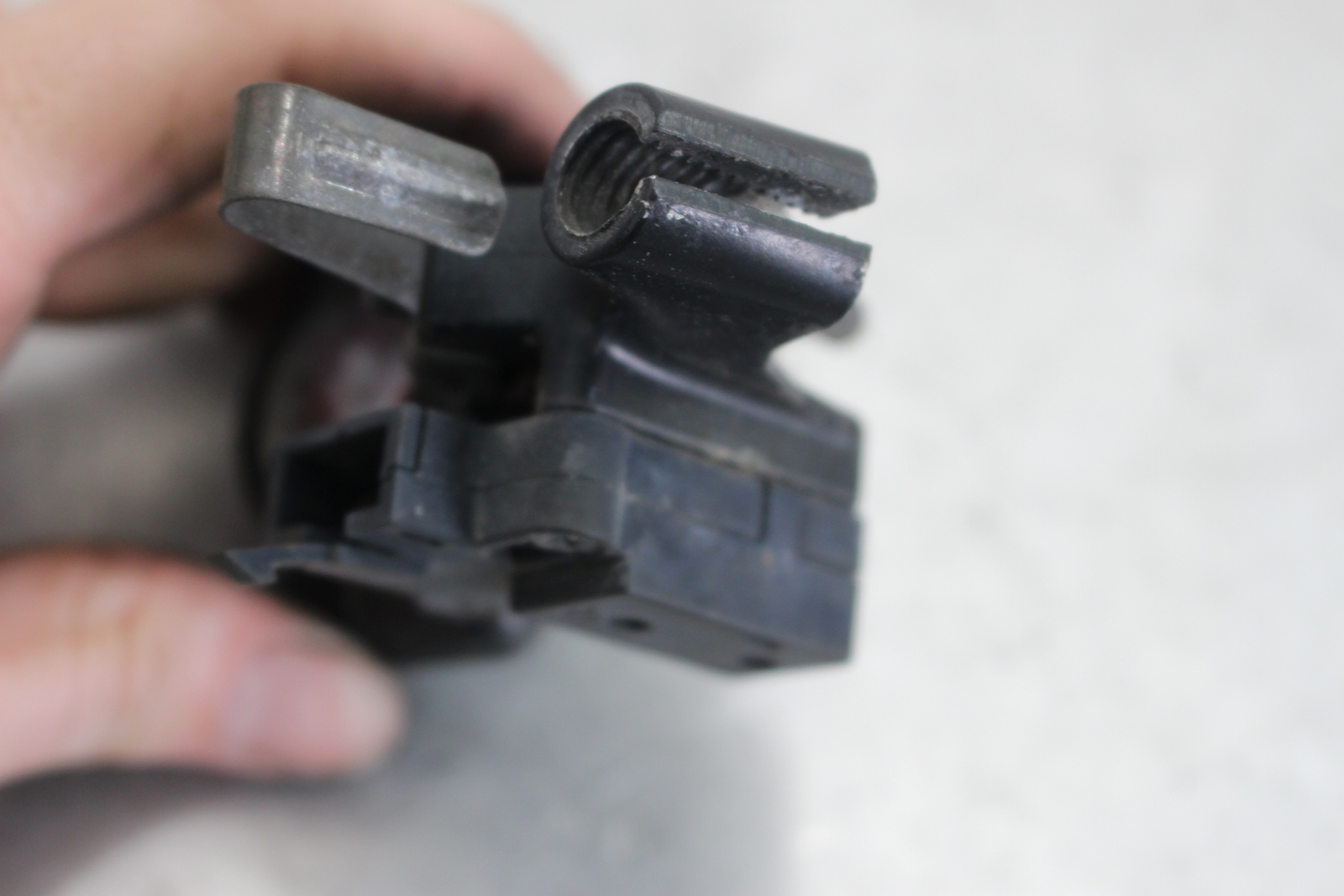 2000 Kawasaki Ninja Zx12r Zx1200a Zx12 Clutch Lever Perch Mount Bracket